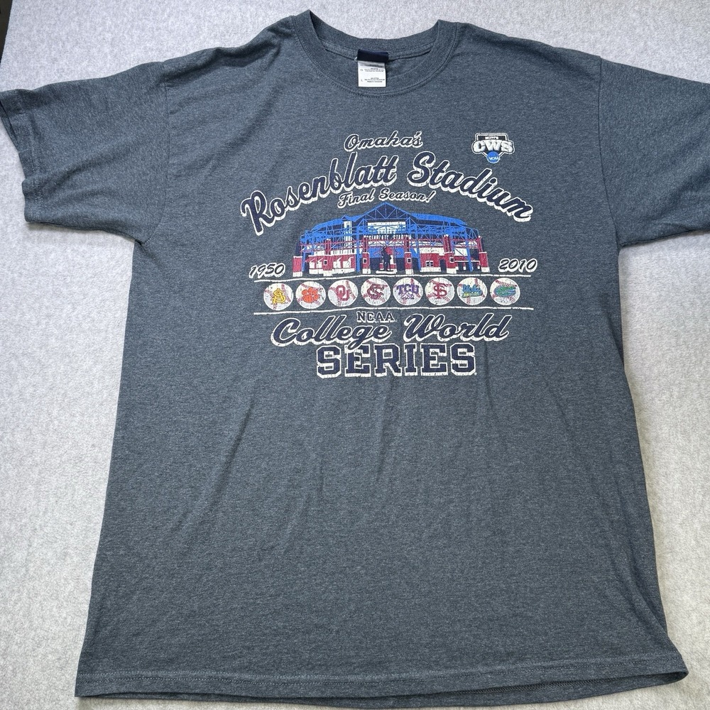 Rosenblatt Stadium 2010 NCAA College World Series Final Season T-Shirt L‎